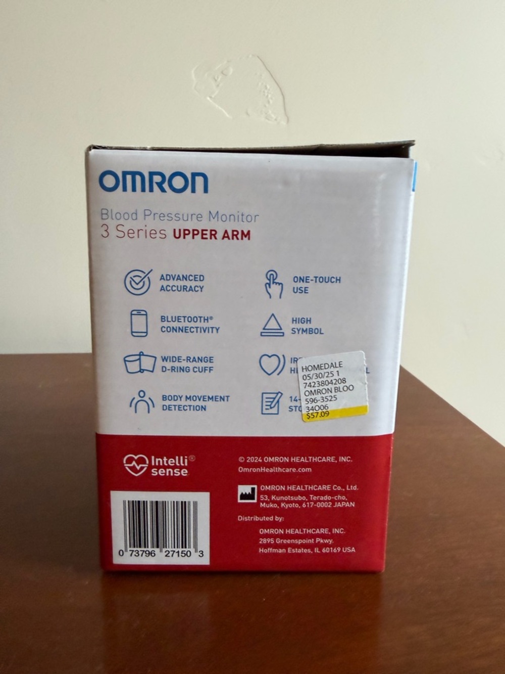 Omron 3 Series Upper Arm Blood Pressure Monitor - White/Black - Picture 3 of 6